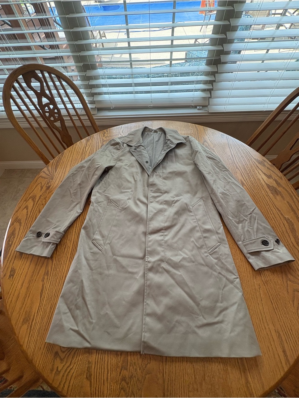 Banana Republic Men's Classic Tan Trench Coat Water Repellant M